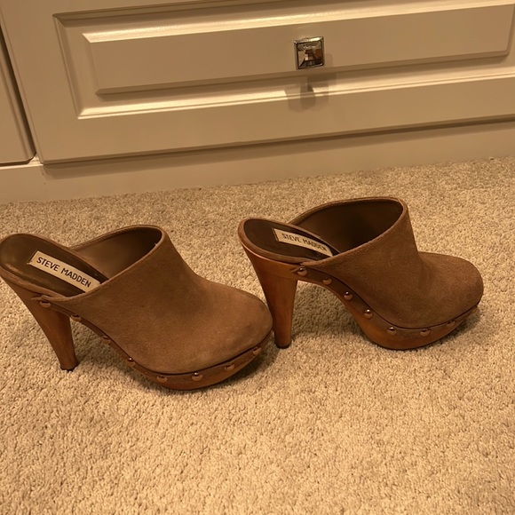 Steve Madden platform studded clog - Picture 2 of 4
